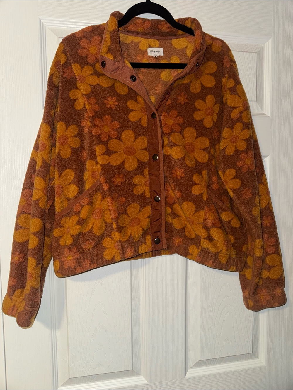 Vintage-Inspired Floral Teddy Jacket